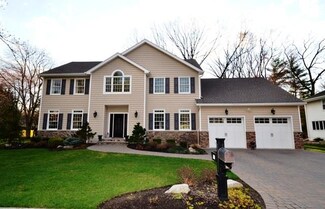 57 Adams St, Norwood, NJ 07648