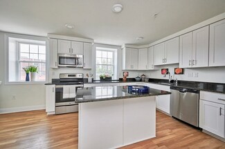 30 Village Hill Rd Unit 201, Northampton, MA 01060