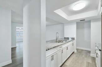 5889 Bimini Cir E, West Palm Beach, FL 33407