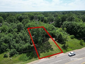 3079 E Apple Ave, Muskegon, MI 49442