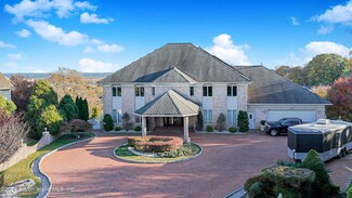 12 Romer Rd, Staten Island, NY 10304