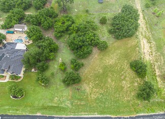 128 N Calvin Barrett, Blanco, TX 78623