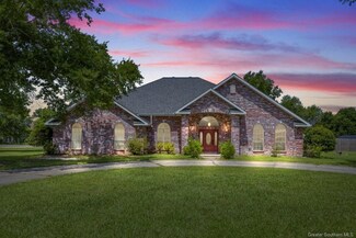 2205 E Armand St, Lake Charles, LA 70611