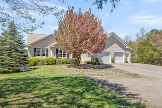 2609 Country Club Rd, Troutville, VA 24175