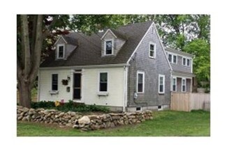 50 Anthony St, South Dartmouth, MA 02748