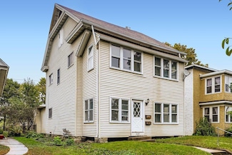 1611 Carroll Ave, Saint Paul, MN 55104