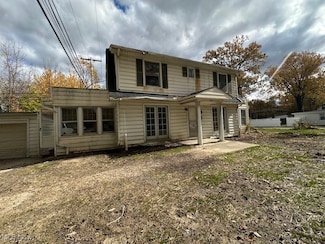 311 E 241st St, Euclid, OH 44123
