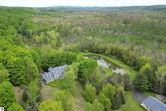 8401 S Sullivan Rd, Cedar, MI 49621