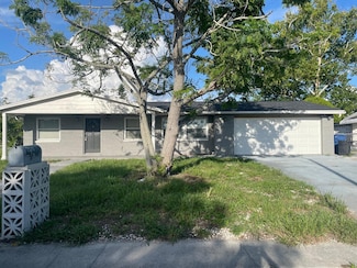 2618 Almond Dr, Holiday, FL 34691