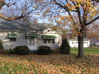 218 Locke Ave SW, Massillon, OH 44646