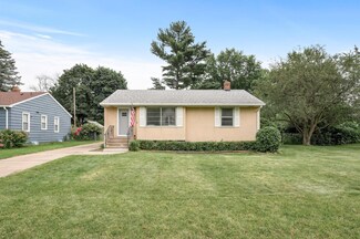 1890 Clarence St, Saint Paul, MN 55109