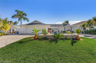 402 Germain Ave, Naples, FL 34108