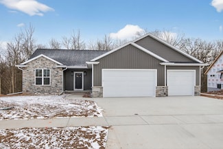 2564 N Stellita Cir, de Pere, WI 54115