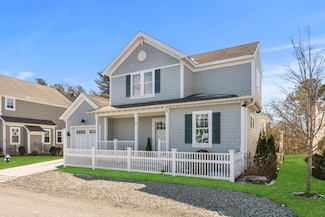 23 Rosewood Cir, Mashpee, MA 02649
