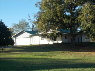404 W Highway 277, Ninnekah, OK 73067