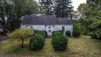 15 W High St, Stuarts Draft, VA 24477