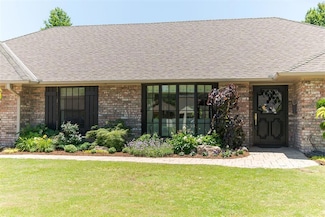 2924 Hemingford Ln, Oklahoma City, OK 73120