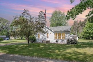 3077 Edson St, Coleman, MI 48618