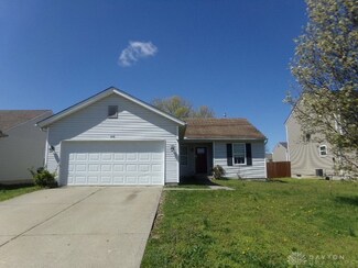 915 Kreider Ct, Trenton, OH 45067