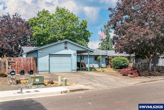 930 W Airway Rd, Lebanon, OR 97355