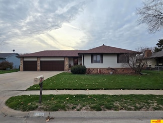 1433 Stanford Ave, Fremont, NE 68025