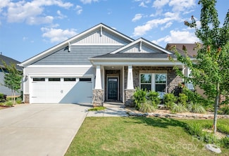 9311 Dunwich Dr, Gastonia, NC 28056