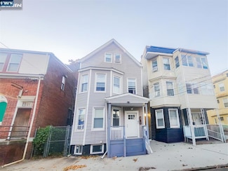 789 S 17th St, Newark, NJ 07103