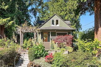 4725 46th Ave S, Seattle, WA 98118