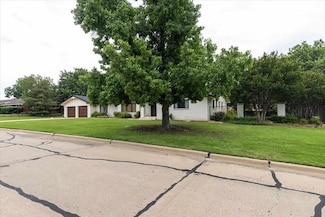 156 NW 36th St, Lawton, OK 73505