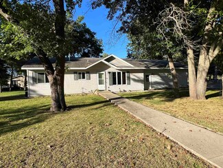 540 E Grove St, Muscoda, WI 53573