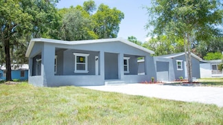 1605 N Orange St, Mount Dora, FL 32757