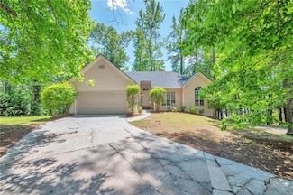 616 Lone Oak Ct, Lithonia, GA 30058