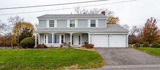 105 Cornhill Rd, Somerset, MA 02725