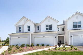244 Kingsport Dr, South Elgin, IL 60177