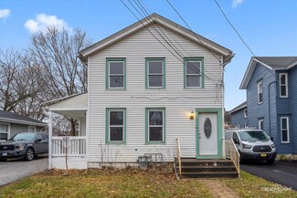 557 E New York St, Aurora, IL 60505