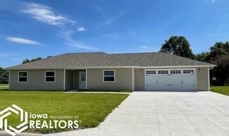 130 Sunset Ave, Essex, IA 51638