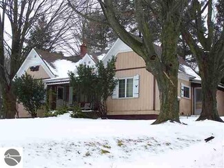 50 E Western Ave, Maple City, MI 49664