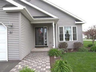 21 Mccormick Ln, Brockport, NY 14420