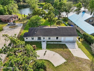 371 Arthur Moore Dr, Green Cove Springs, FL 32043