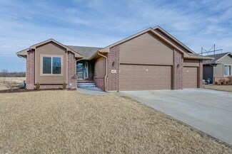 1820 E Highridge St, Park City, KS 67219