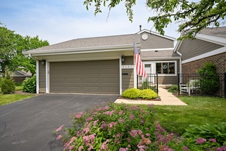 2107 Timber Ln, Wheaton, IL 60189