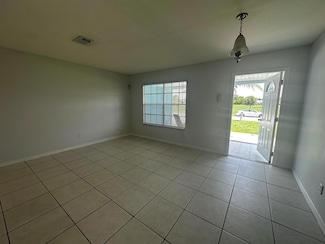 2226 SE Tiffany Ave, Port Saint Lucie, FL 34952