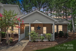 206 Stone Village Dr, Fort Mill, SC 29708