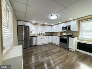 37 Chestnut St, Cressona, PA 17929