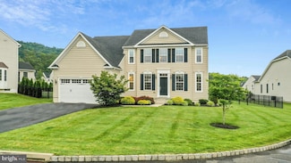 3526 Clarinbridge Way W, Center Valley, PA 18034