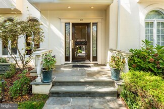 918 Exeter Crest Unit 16, Villanova, PA 19085