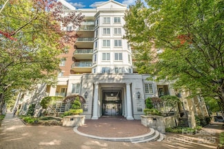 300 W 5th St Unit 622, Charlotte, NC 28202