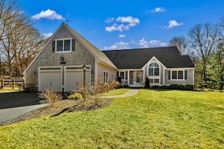 3 Elgin Rd, Pocasset, MA 02559