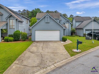 117 Island Blvd, Warner Robins, GA 31088