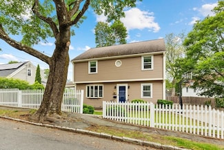 11 Williams St, Arlington, MA 02476